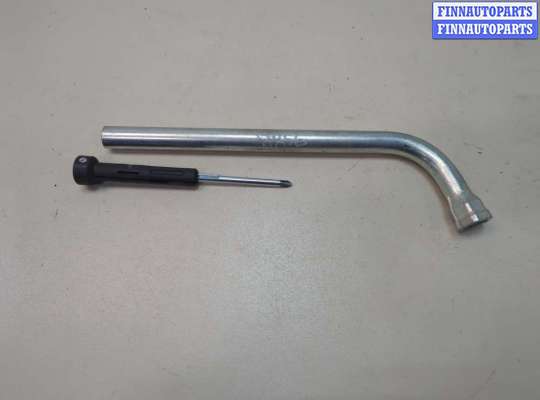 купить Ключ балонный на Audi Q7 2005-2015