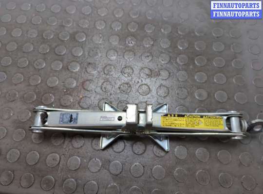 Домкрат TT923337 на Toyota Corolla E15 2006-2013
