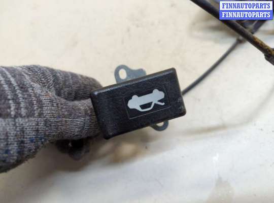 Трос капота