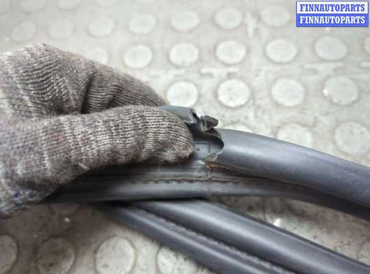 купить Уплотнитель на Volvo S90 2016-2025