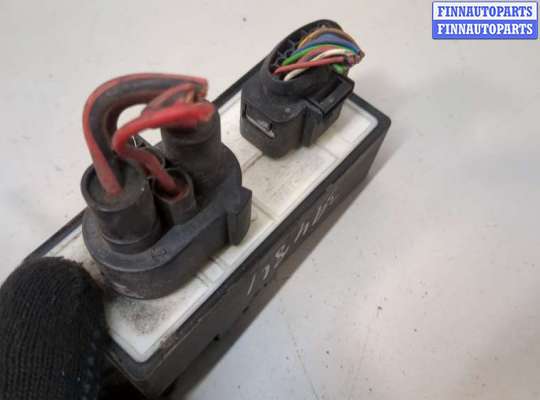 купить Блок управления вентиляторами на Volkswagen Golf 4 1997-2006