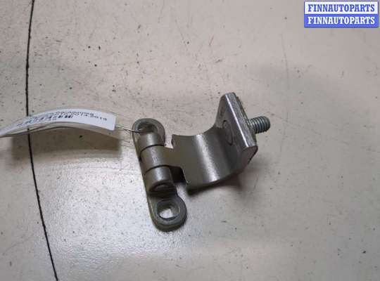 купить Петля крышки багажника на Skoda Fabia 2007-2014