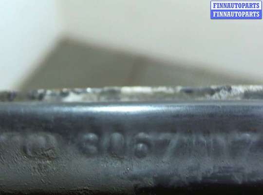 купить Кронштейн рамки передней на Volvo S40 2004-