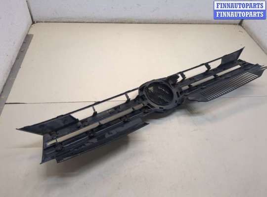 купить Решетка радиатора на Volkswagen Golf 6 2008-2012