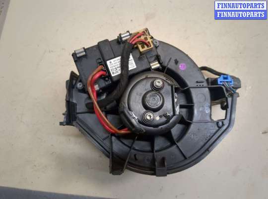 купить Двигатель отопителя (моторчик печки) на Audi A6 (C6) 2004-2011