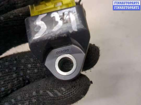 купить Датчик удара на Toyota C-HR 2016-2023