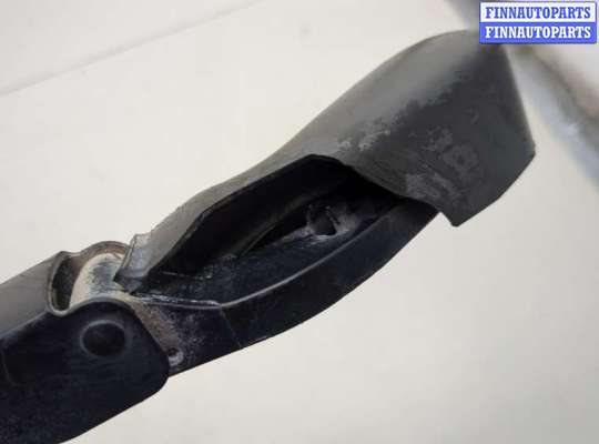 Поводок дворника на Mercedes-Benz Vito (W639)