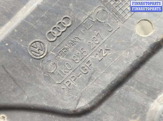 Защита двигателя нижняя (поддона) на Volkswagen Scirocco III (137)