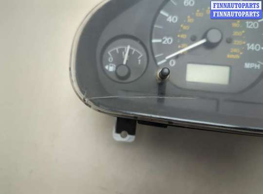 Щиток приборов на Mitsubishi Carisma