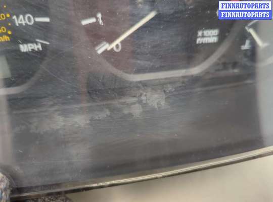 Щиток приборов на Mitsubishi Carisma