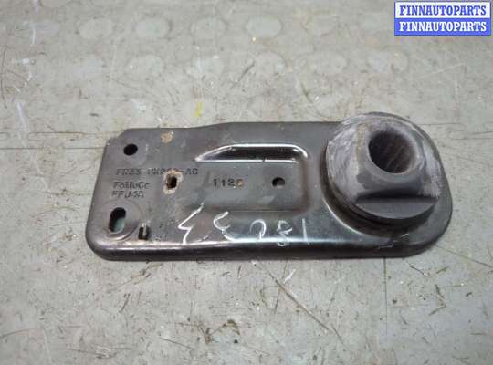 купить Кронштейн радиатора на Ford Mustang 2014-2017