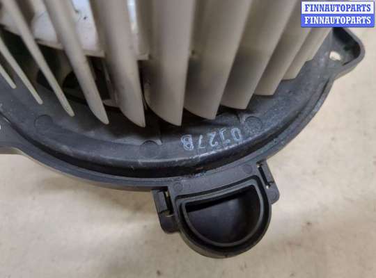 купить Двигатель отопителя (моторчик печки) на Hyundai i30 2007-2012