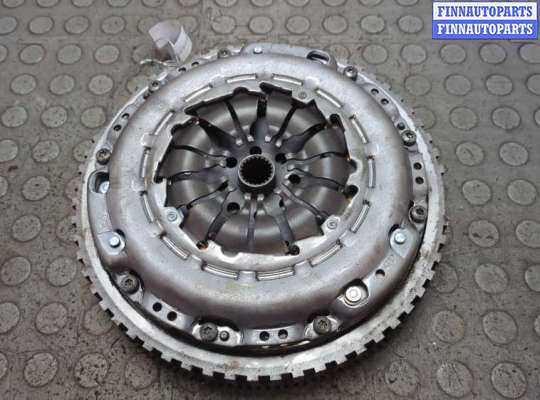 Маховик RN1566408 на Renault Megane 3 2009-2016