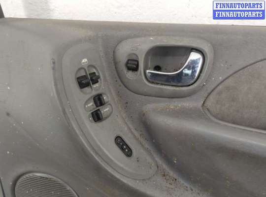 купить Дверная карта (Обшивка двери) на Chrysler Voyager 2000-2007