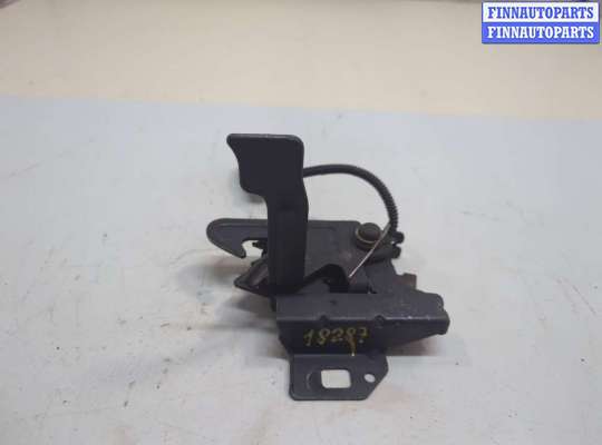 Замок капота CRN2943 на Chrysler Pacifica 2003-2008