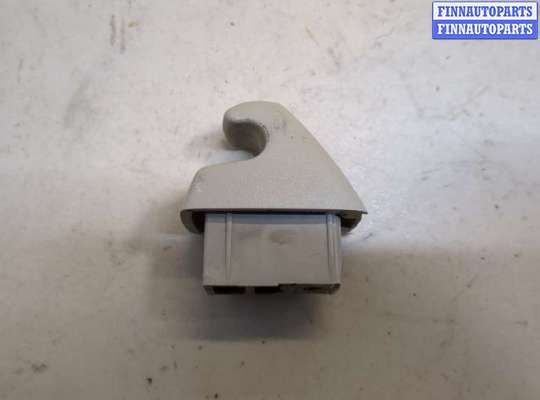 купить Кронштейн козырька солнцезащитного на Chevrolet Tahoe 2006-2014