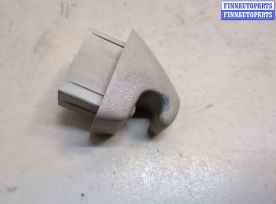 купить Кронштейн козырька солнцезащитного на Chevrolet Tahoe 2006-2014