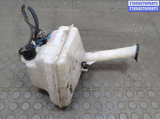 купить Бачок омывателя на Toyota Yaris 2005-2011