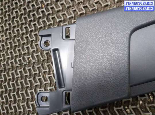 купить Обшивка центральной стойки на Toyota C-HR 2016-2023