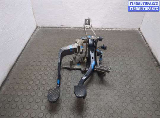 купить Узел педальный (блок педалей) на Audi A4 (B5) 1994-2000