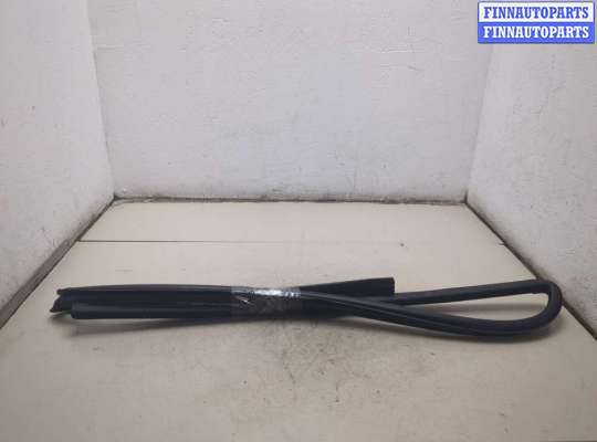 купить Уплотнитель на Mercedes ML W163 1997-2005