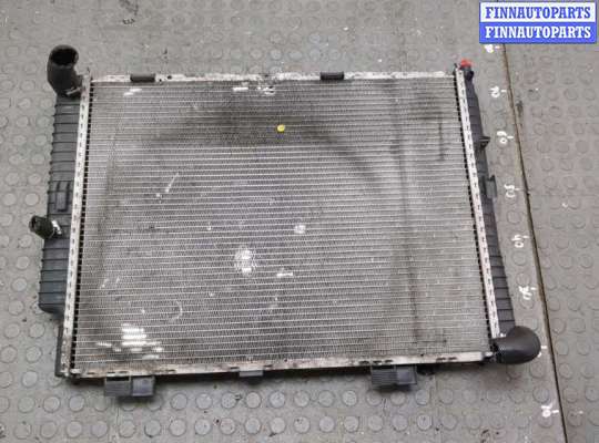 Радиатор охлаждения двигателя MB1652163 на Mercedes E W210 1995-2003