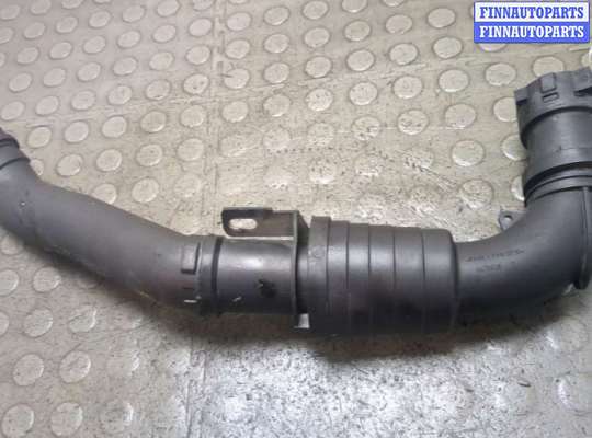 Патрубок интеркулера RN1597501 на Renault Clio 2009-2012
