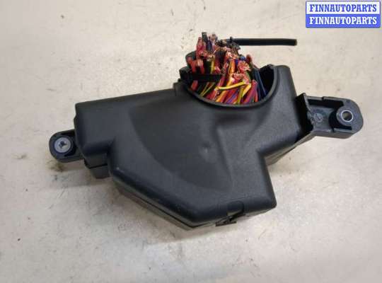купить Блок предохранителей на Volkswagen Passat 7 2010-2015 Европа