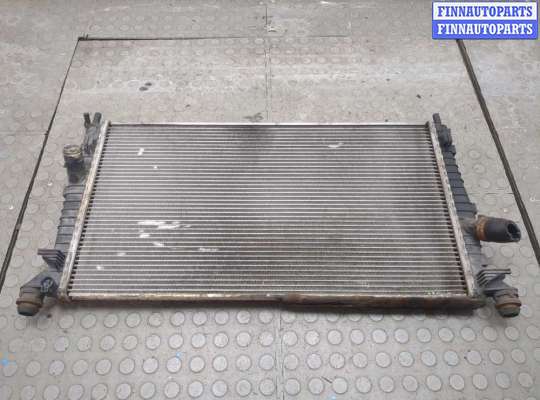 Радиатор охлаждения двигателя FO2137927 на Ford Focus 2 2008-2011