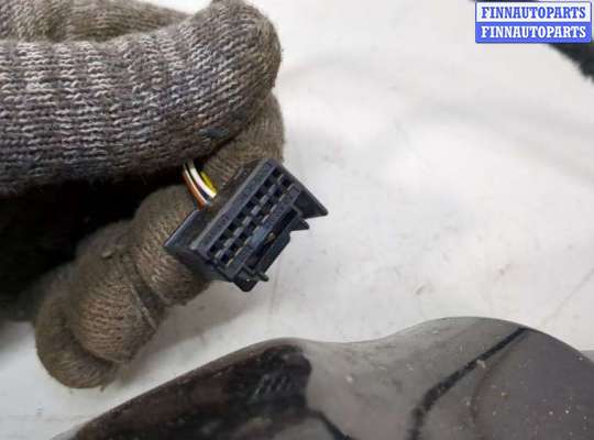 Зеркало боковое на Volkswagen Passat B6 (3C)