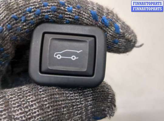 купить Кнопка открывания багажника салонная на Chevrolet Equinox 2017-2024