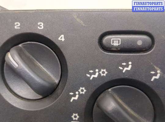 купить Переключатель отопителя (печки) на Jeep Liberty 2001-2007