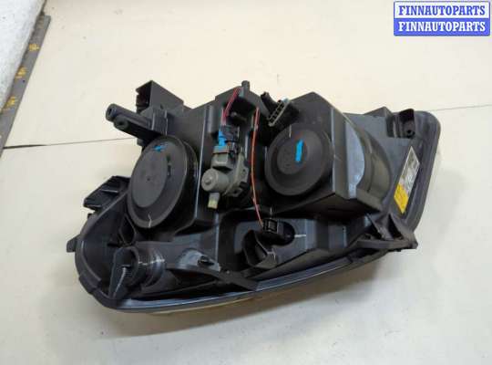 Фара передняя на Nissan Qashqai I (J10)