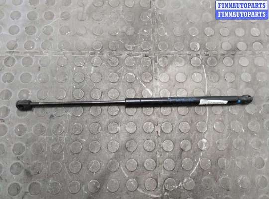 Амортизатор крышки багажника на Ford Focus II