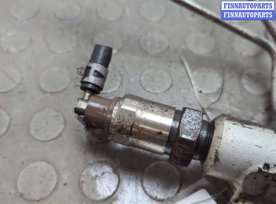 Рампа (рейка) топливная на Toyota RAV4 III (XA30)