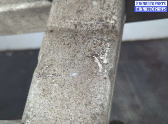 купить Усилитель бампера на Renault Megane 2 2002-2009