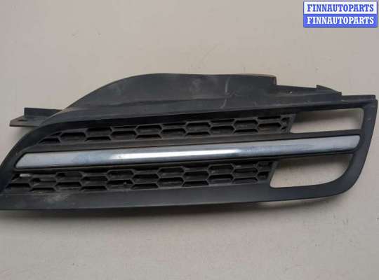 купить Решетка радиатора на Nissan Micra K12E 2002-2010