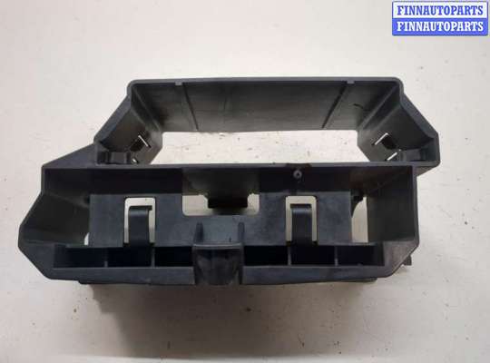 купить Кронштейн блока управления на Audi Q7 2005-2015