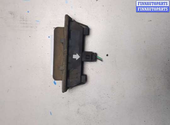 купить Кнопка открывания багажника с крышки на Renault Laguna 2 2001-2007