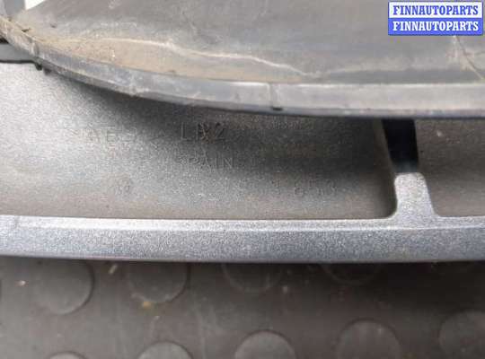 купить Решетка радиатора на Volkswagen Golf Plus