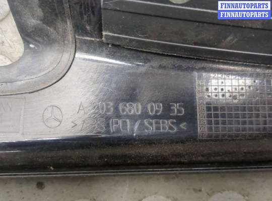 купить Накладка на порог на Mercedes C W203 2000-2008