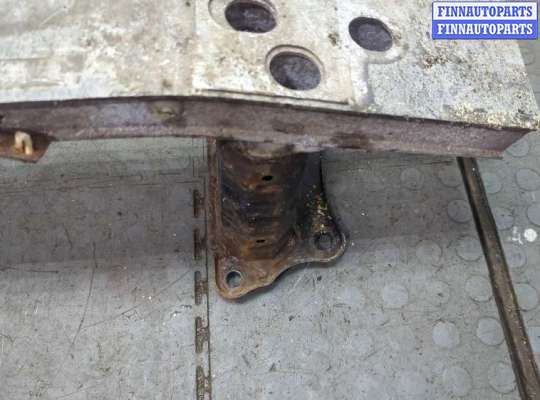 купить Усилитель бампера на Lexus IS 2005-2016