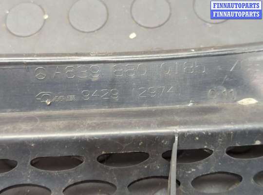 купить Решетка радиатора на Mercedes Vito W639 2003-2014