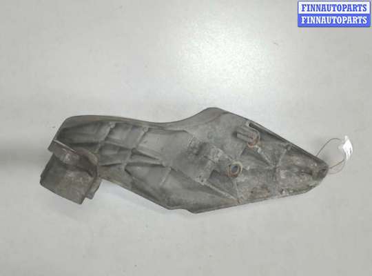 Кронштейн крепления генератора OP2246098 на Opel Vectra B 1995-2002