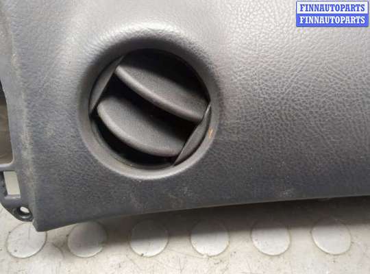 Панель передняя салона (Торпедо) на Toyota Matrix I (E13)