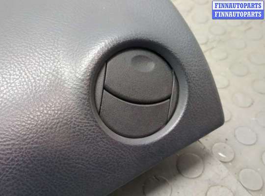 Панель передняя салона (Торпедо) на Toyota Matrix I (E13)