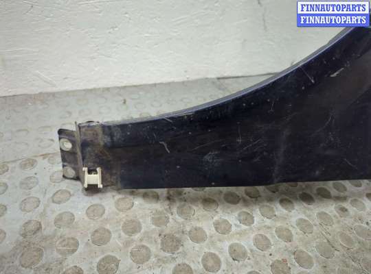 Крыло переднее