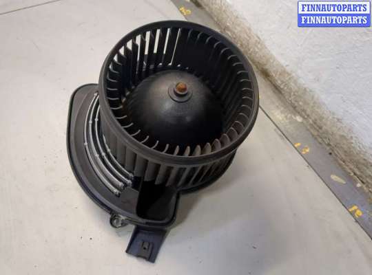 Двигатель отопителя (моторчик печки) FT539166 на Fiat Punto Evo 2009-2012