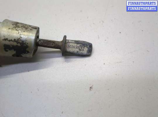 Личинка дверного замка на Volkswagen Passat B7 (36)