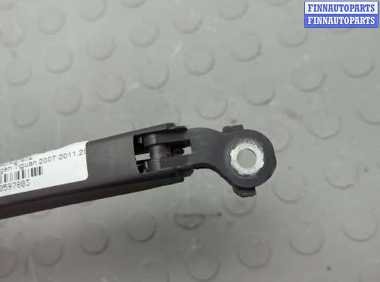 Поводок дворника на Volkswagen Tiguan I (5N)